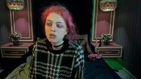 Snapshot of noellegothicshadow chatting on October 2025 10:25:02 PM Elly online show from October 2025 10:25:02 PM