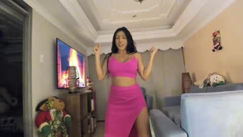  In instagram dayhannanoemi online show from January 2026 12:59:01 AM