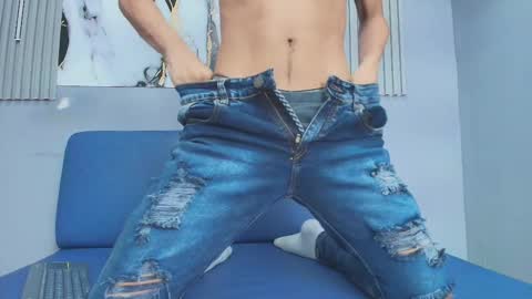 noha_craigg online show from February 2026 06:23:01 AM