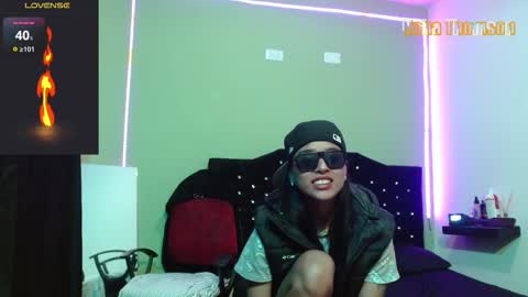 Noha Thomson online show from October 2025 12:22:02 AM