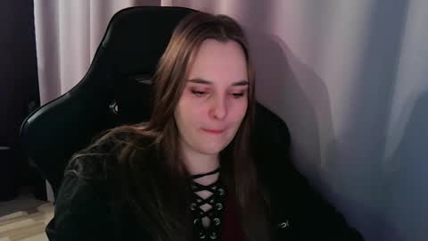 noir_ember_ online show from September 2025 11:15:01 AM