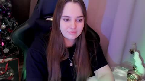 noir_ember_ online show from January 2026 01:46:02 PM