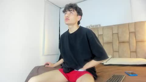 Sebas  online show from March 2026 03:19:01 AM