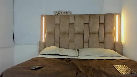 Sebas  online show from March 2026 04:39:01 AM