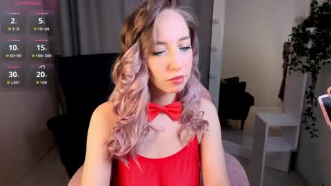 Snapshot of noirnymphh chatting on June 2026 10:14:02 PM Isabelle online show from June 2026 10:14:02 PM