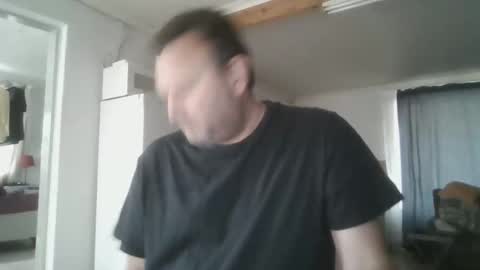 Snapshot of nollie244 chatting on October 2025 05:13:01 AM Nollie online show from October 2025 05:13:01 AM