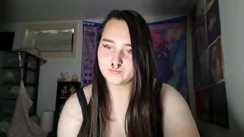 Snapshot of nonbinarybeauty20 chatting on February 2025 10:19:01 PM nonbinarybeauty20 online show from February 2025 10:19:01 PM