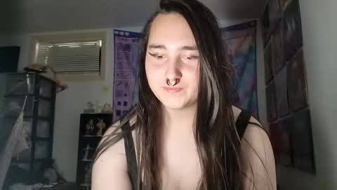 Snapshot of nonbinarybeauty20 chatting on February 2025 08:11:02 PM nonbinarybeauty20 online show from February 2025 08:11:02 PM