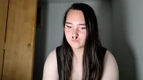 Snapshot of nonbinarybeauty20 chatting on September 2025 03:55:02 AM nonbinarybeauty20 online show from September 2025 03:55:02 AM