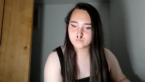 Snapshot of nonbinarybeauty20 chatting on October 2025 12:05:02 AM nonbinarybeauty20 online show from October 2025 12:05:02 AM