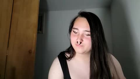 Snapshot of nonbinarybeauty20 chatting on October 2025 04:01:01 AM nonbinarybeauty20 online show from October 2025 04:01:01 AM