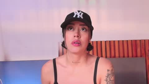 Nora Da Silva online show from December 2025 01:28:02 PM