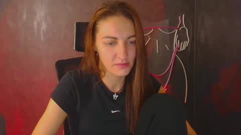 Nora online show from September 2025 06:46:01 PM