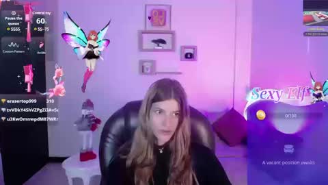 Snapshot of nora_vennucci chatting on December 2024 01:32:01 AM Nora online show from December 2024 01:32:01 AM