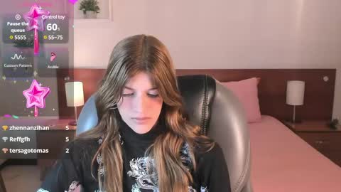 Snapshot of nora_vennucci chatting on December 2024 02:32:01 PM Nora online show from December 2024 02:32:01 PM