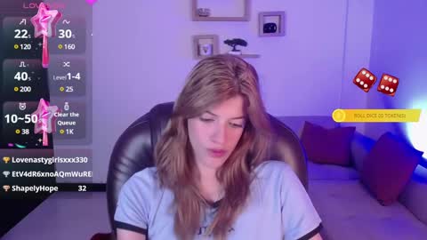 Snapshot of nora_vennucci chatting on January 2025 10:11:02 PM Nora online show from January 2025 10:11:02 PM