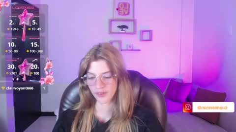 Snapshot of nora_vennucci chatting on February 2025 06:56:01 PM Nora online show from February 2025 06:56:01 PM