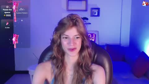 Snapshot of nora_vennucci chatting on February 2025 07:03:02 PM Nora online show from February 2025 07:03:02 PM