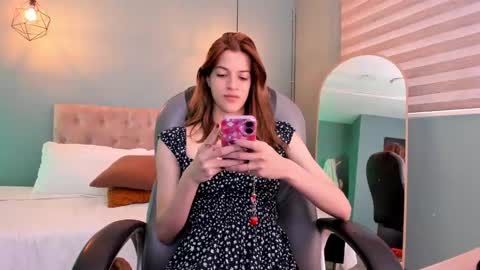 Snapshot of nora_vennucci chatting on September 2025 08:42:01 PM Nora online show from September 2025 08:42:01 PM