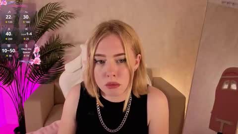 Snapshot of noracollins chatting on December 2025 08:41:02 AM Nora online show from December 2025 08:41:02 AM