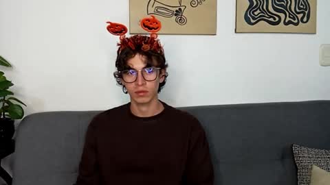 Norehg online show from October 2025 11:51:02 PM