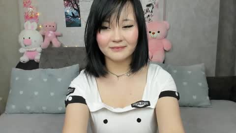Snapshot of norinorika chatting on May 2026 08:39:02 PM Nori online show from May 2026 08:39:02 PM