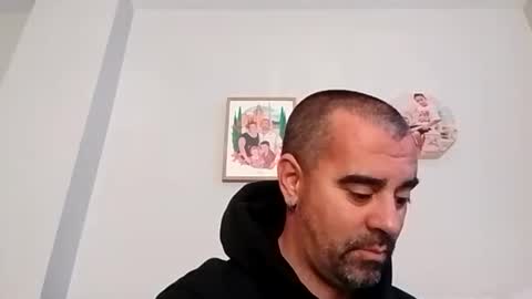 Snapshot of normalito42 chatting on December 2025 10:42:01 AM NORMALITO online show from December 2025 10:42:01 AM