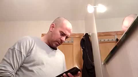 Snapshot of normalito42 chatting on December 2025 10:56:02 AM NORMALITO online show from December 2025 10:56:02 AM