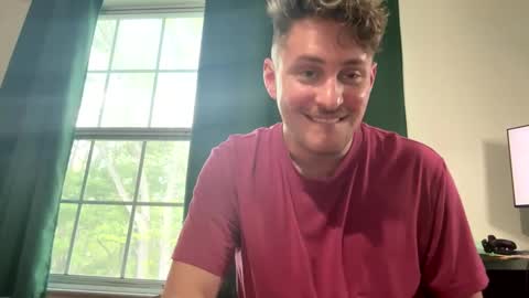 Snapshot of northofsouth_xxx chatting on April 2026 05:05:02 PM northofsouth_xxx online show from April 2026 05:05:02 PM