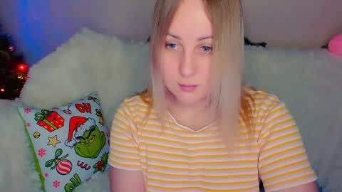 Snapshot of not_nakedcat chatting on December 2024 11:38:02 PM hi glad to chat online show from December 2024 11:38:02 PM