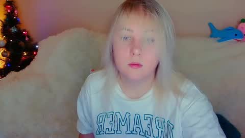 Snapshot of not_nakedcat chatting on December 2024 11:41:02 PM hi glad to chat online show from December 2024 11:41:02 PM