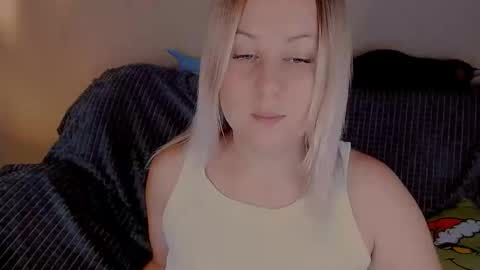 Snapshot of not_nakedcat chatting on September 2025 07:23:01 AM hi glad to chat online show from September 2025 07:23:01 AM