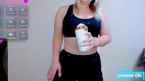 Snapshot of not_nakedcat chatting on November 2025 03:34:01 PM hi glad to chat online show from November 2025 03:34:01 PM