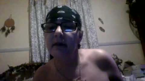 Snapshot of nothingbutthongs chatting on December 2025 11:01:02 PM nothingbutthongs online show from December 2025 11:01:02 PM