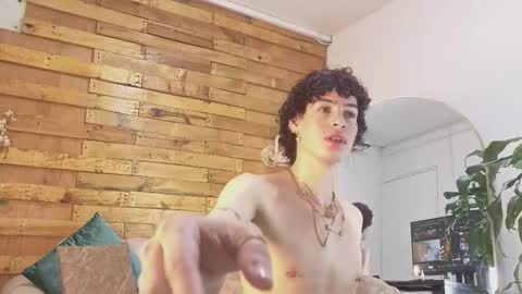 Snapshot of nova_salvadore chatting on December 2025 05:03:02 AM Nova Salvatore online show from December 2025 05:03:02 AM