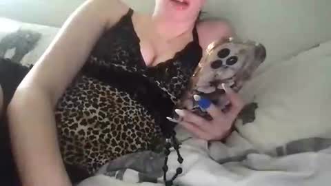 novalani21 online show from April 2026 12:09:02 PM