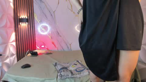 novanight_ online show from April 2026 11:52:02 AM