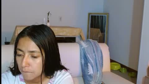 novaperotti online show from January 2025 02:00:02 AM