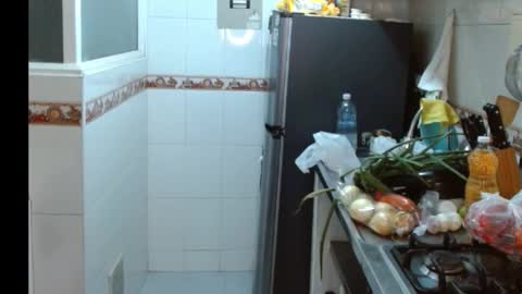 novaperotti online show from December 2025 12:40:02 AM