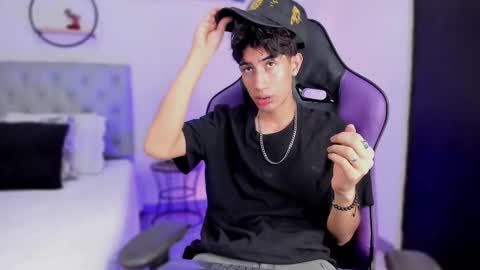 Nova online show from February 2025 04:37:01 AM