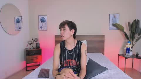 NovayBrian online show from September 2025 11:15:02 PM