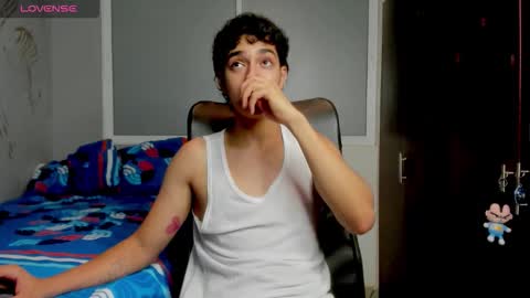 Snapshot of noxx_stark chatting on December 2025 02:29:01 AM Noxx online show from December 2025 02:29:01 AM