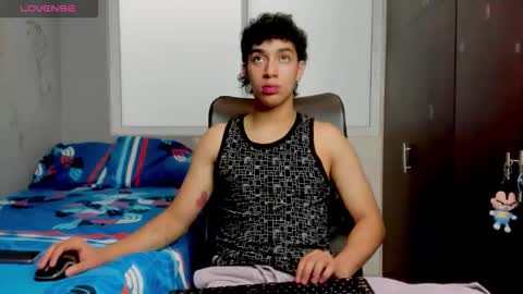 Snapshot of noxx_stark chatting on December 2025 06:48:02 PM Noxx online show from December 2025 06:48:02 PM