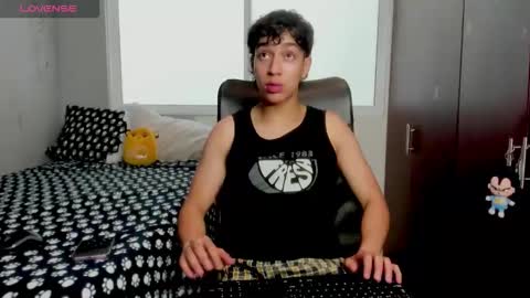 Snapshot of noxx_stark chatting on January 2026 06:02:02 PM Noxx online show from January 2026 06:02:02 PM