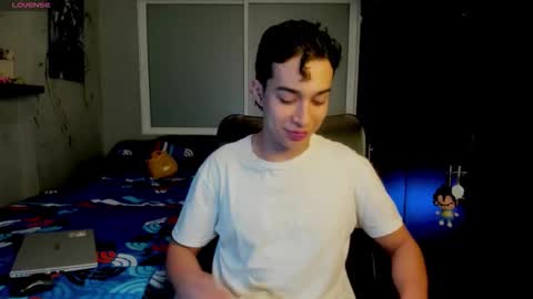 Snapshot of noxx_stark chatting on February 2026 12:07:02 AM Noxx online show from February 2026 12:07:02 AM