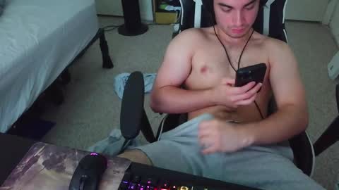 nsfwlogan50 online show from May 2026 05:54:02 PM