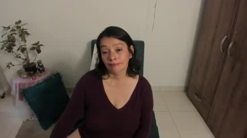 nuit_rose online show from June 2026 11:43:02 AM