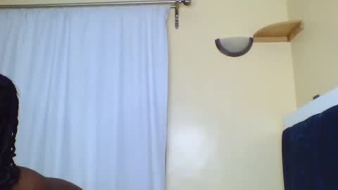 Snapshot of nutgal_ chatting on October 2025 06:25:02 PM nutgal online show from October 2025 06:25:02 PM