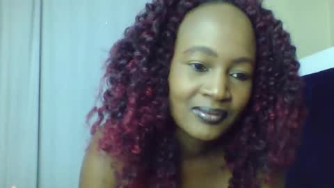 Snapshot of nutgal_ chatting on December 2025 08:01:02 AM nutgal online show from December 2025 08:01:02 AM