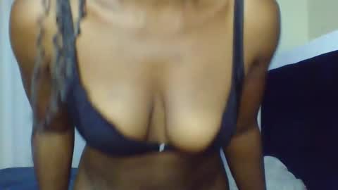 Snapshot of nutgal_ chatting on January 2026 05:07:01 PM nutgal online show from January 2026 05:07:01 PM